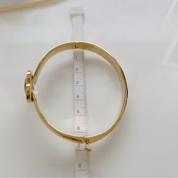 Juicy couture pave heart gold hinged bracelet - Picture 6 of 7